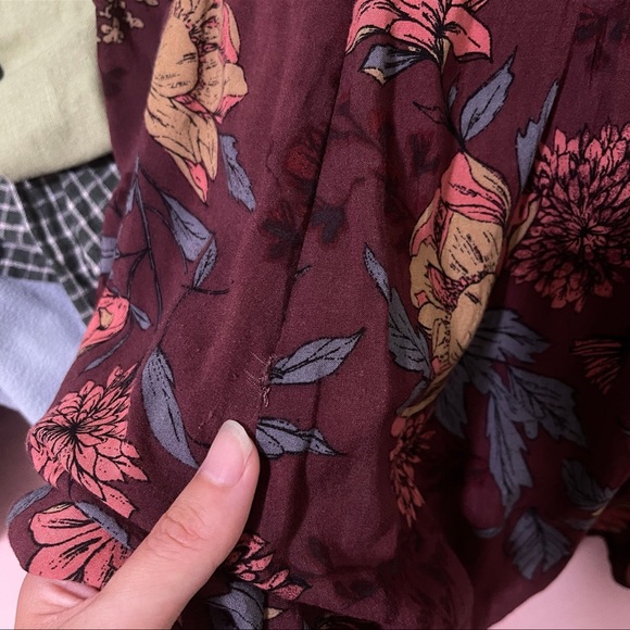 kimchi blue floral romper - Picture 3 of 3